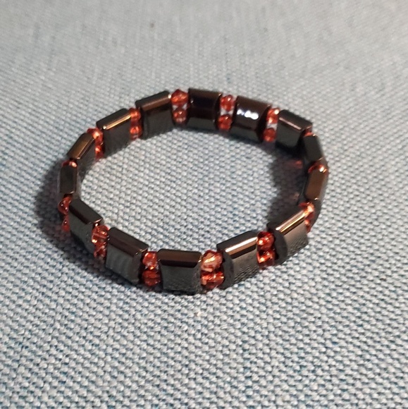 Jewelry - 🌟 3 for $15 Deal! 🌟Stretch bracelet red/orange and gray